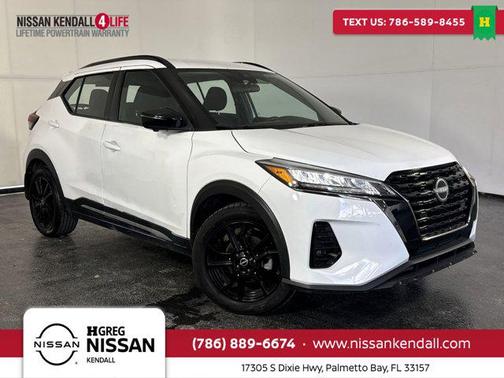 2023 Nissan Kicks SR