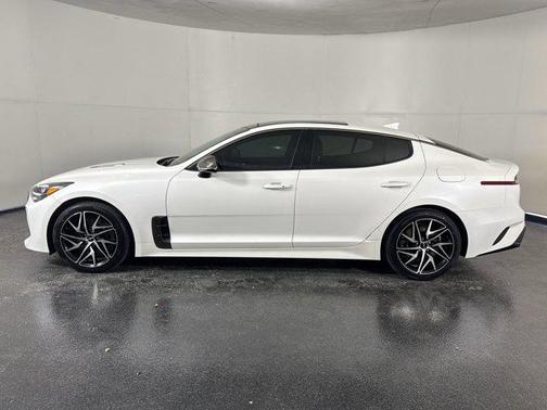 2023 Kia Stinger GT-Line