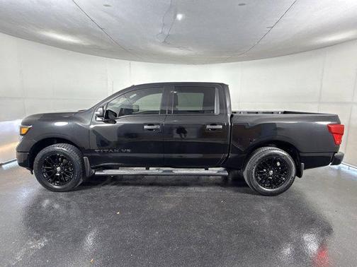 2018 Nissan Titan SV