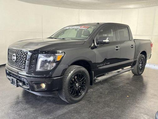 2018 Nissan Titan SV