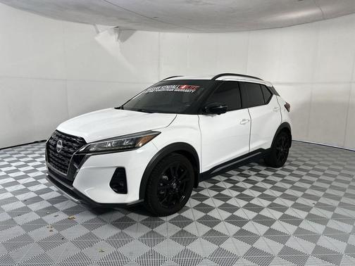 Fresh Powder 2023 Nissan Kicks SR