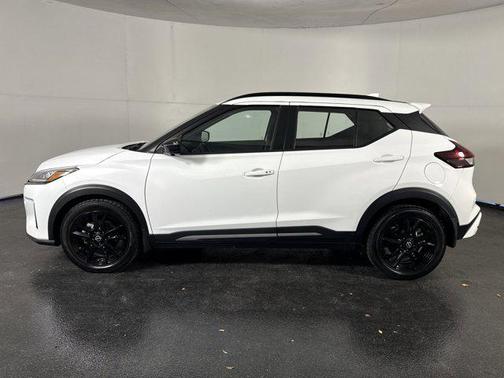 Fresh Powder 2023 Nissan Kicks SR