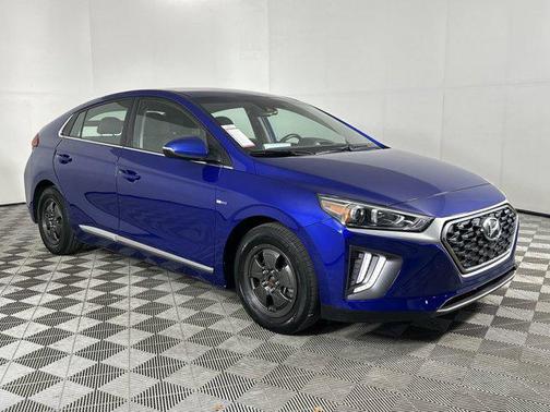 2020 Hyundai IONIQ Hybrid SE