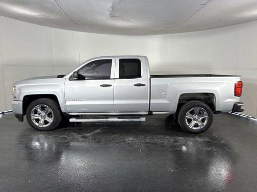 2017 Chevrolet Silverado 1500 Custom