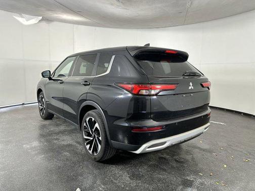 2022 Mitsubishi Outlander SE 2.5 2WD