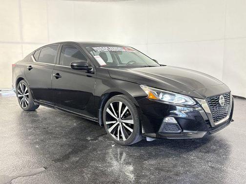 2020 Nissan Altima SR FWD