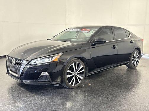 2020 Nissan Altima SR FWD