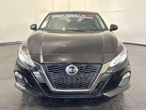 2020 Nissan Altima SR FWD