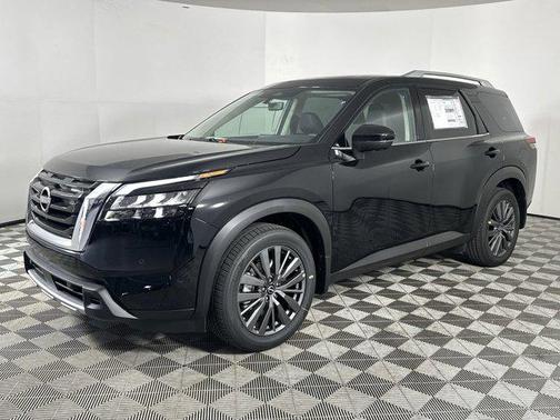 2025 Nissan Pathfinder SL 4WD