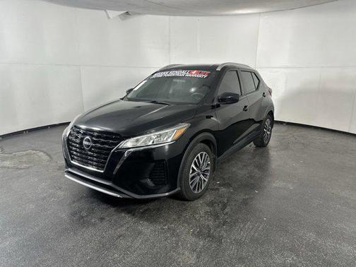 2022 Nissan Kicks SV