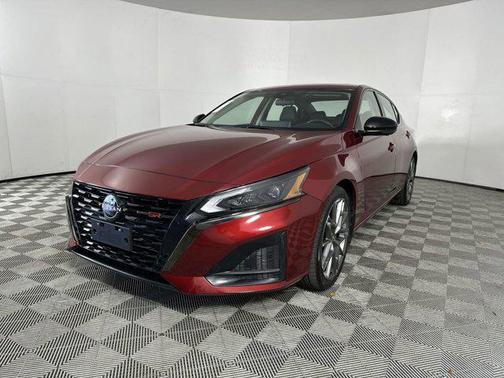 2023 Nissan Altima SR VC-Turbo FWD