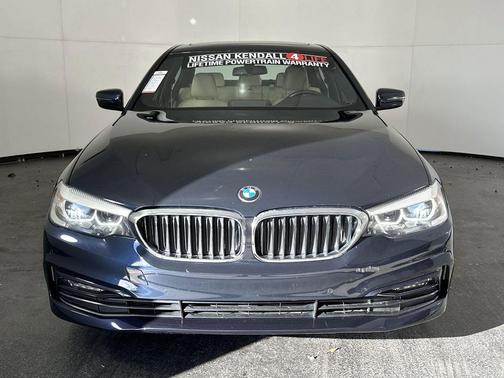 2017 BMW 530 530i