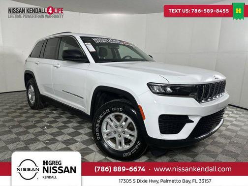 2022 Jeep Grand Cherokee Laredo