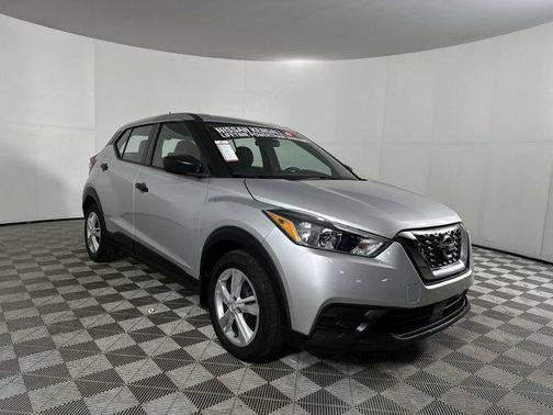 2020 Nissan Kicks S