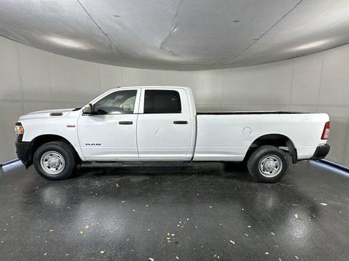 2022 RAM 2500 Tradesman Crew Cab 4x2 8' Box