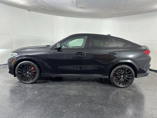 2023 BMW X6 xDrive40i