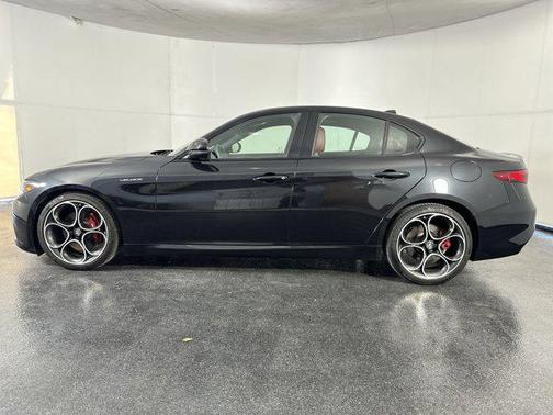 2022 Alfa Romeo Giulia Ti