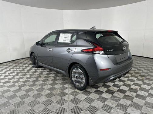 2025 Nissan Leaf SV PLUS