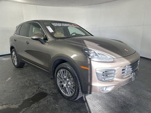 2016 Porsche Cayenne Cayenne