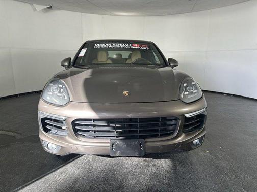 2016 Porsche Cayenne Cayenne