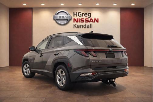 Amazon Gray 2022 Hyundai TUCSON SEL