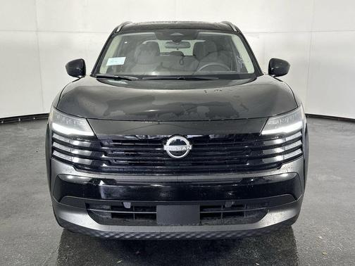 Super Black 2026 Nissan Kicks SV