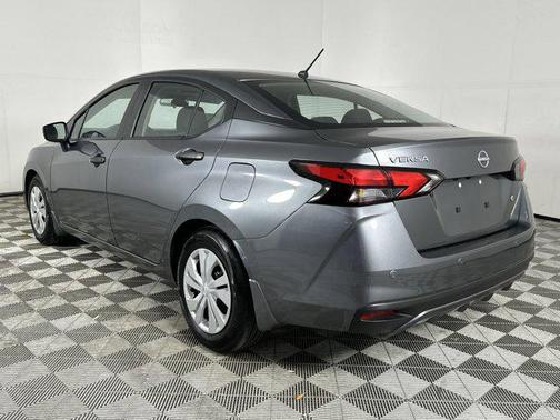 2024 Nissan Versa 1.6 S