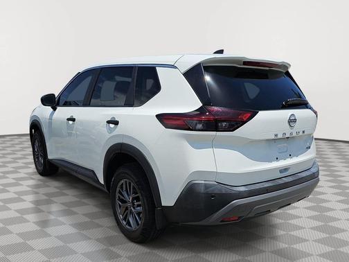 Glacier White 2023 Nissan Rogue S