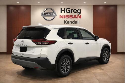 Glacier White 2023 Nissan Rogue S