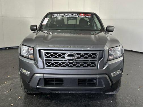 2022 Nissan Frontier SV