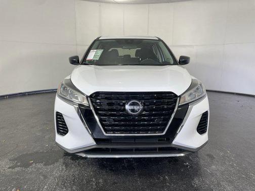 2023 Nissan Kicks S