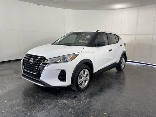 2023 Nissan Kicks S