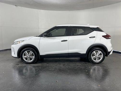 2023 Nissan Kicks S