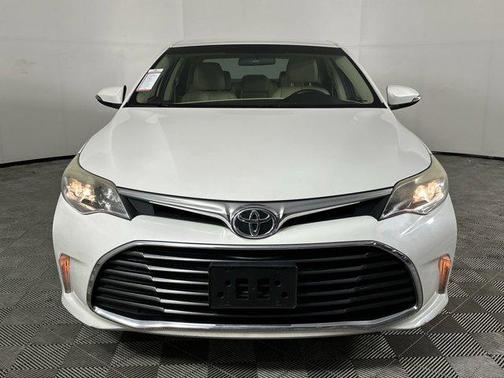 2016 Toyota Avalon XLE