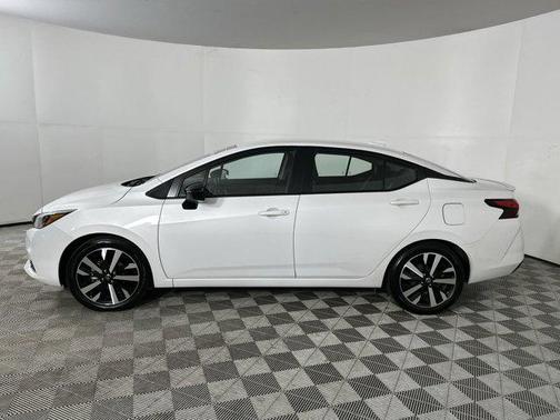 2022 Nissan Versa 1.6 S