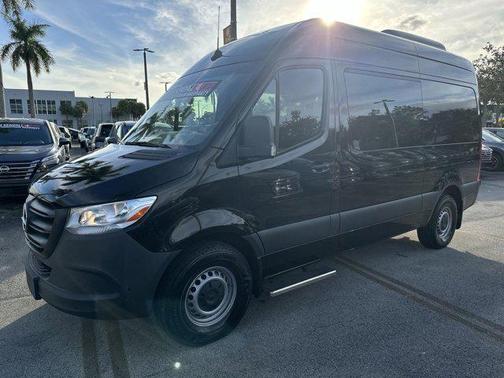 2024 Mercedes-Benz Sprinter 2500 Standard Roof