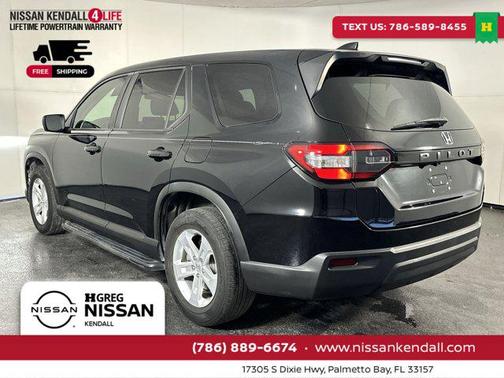 2023 Honda Pilot 2WD LX