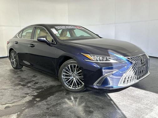 2022 Lexus ES 350 Base