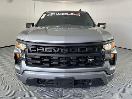 Sterling Gray Metallic 2025 Chevrolet Silverado 1500 Custom