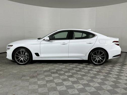 2025 Genesis G70 2.5T RWD
