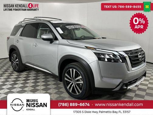 2025 Nissan Pathfinder Platinum FWD