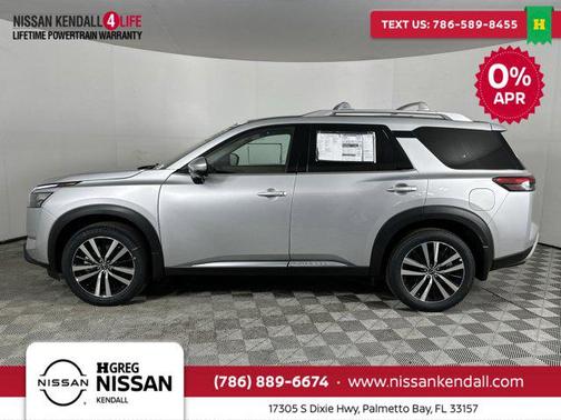 2025 Nissan Pathfinder Platinum FWD