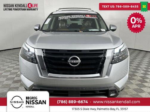2025 Nissan Pathfinder Platinum FWD