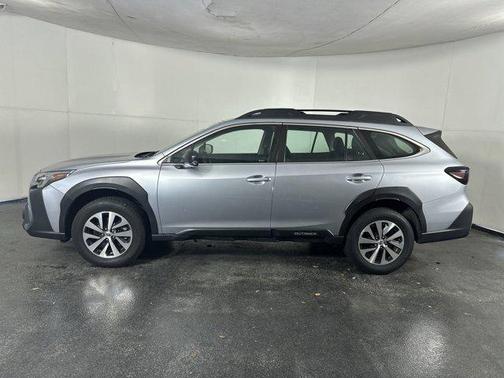 2023 Subaru Outback Base