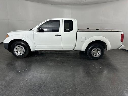Glacier White 2019 Nissan Frontier S