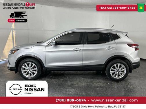 2022 Nissan Rogue Sport SV