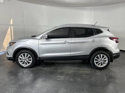2022 Nissan Rogue Sport SV