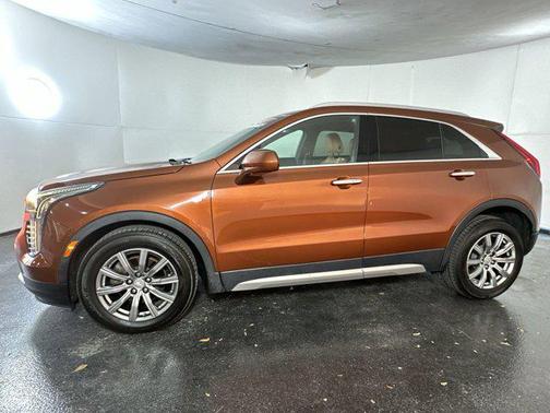 2019 Cadillac XT4 Premium Luxury