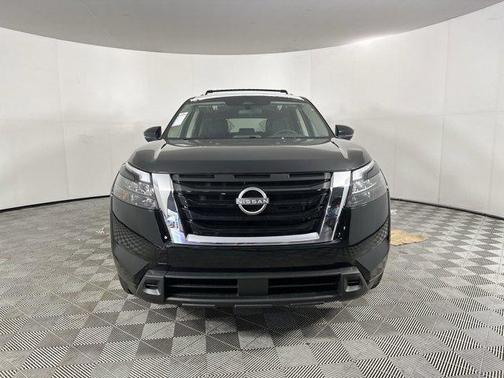 2025 Nissan Pathfinder SV FWD