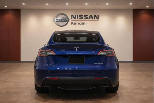 Deep Blue Metallic 2022 Tesla Model Y Long Range Dual Motor All-Wheel Drive